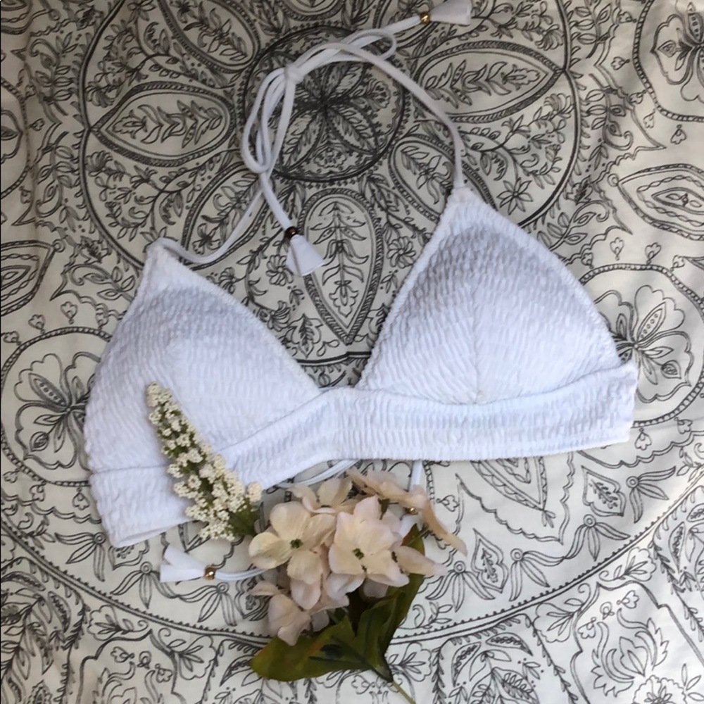 Victoria’s Secret white bikini top